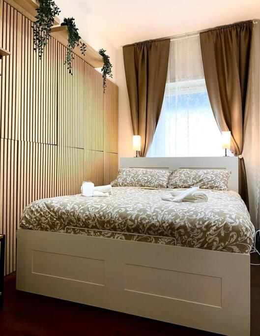 Dr House Luxury * Rom