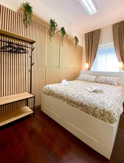 Dr House Luxury Apartment Rom